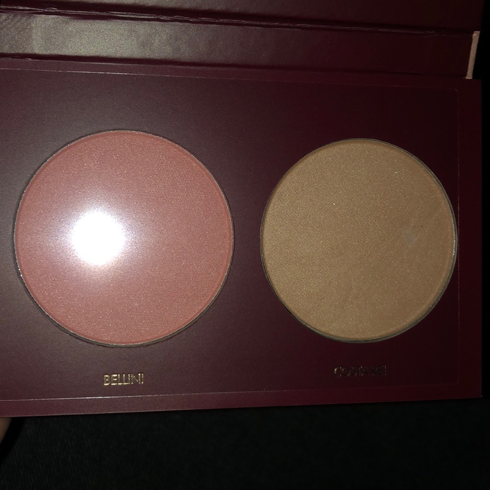 Makeup - Picture 2 of 2